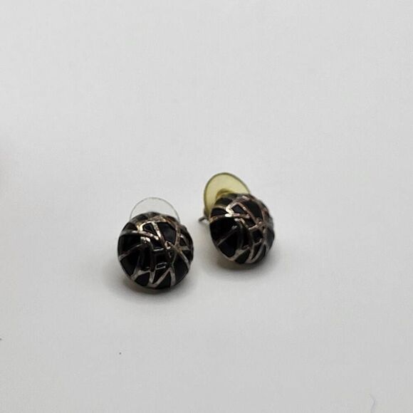 Vintage 80s Abstract Modernist Silver and Black Stud Earrings - Picture 4 of 6